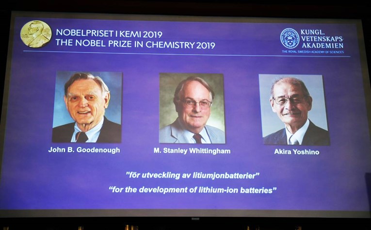 Nobela iz kemije dobili znanstvenici za rad na revolucionarnim baterijama
